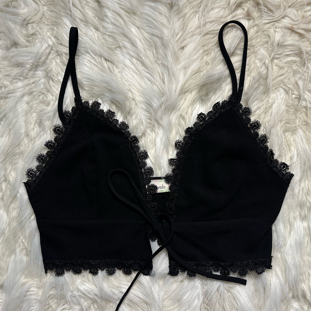 Lace tie up bralette crop top - Picture 2 of 3